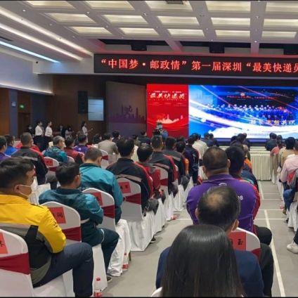 (中华儿女同心协力抗疫的作文)烽火再起，中华儿女共抗疫情，共建中国梦。