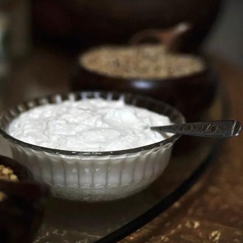 (水瓢是用什么做的)水瓢的瓢怎么写：探究水瓢是如何制作出具有独特形状的容器