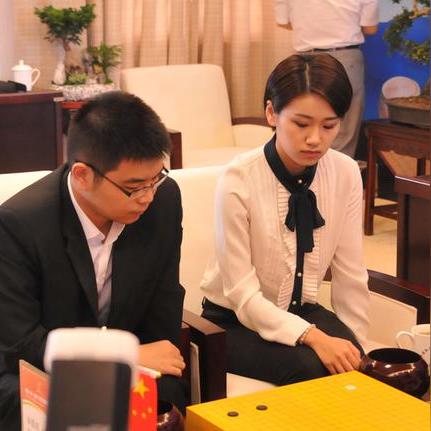 (双人足球对战下载)下载手机版双人足球锦标赛，与好友一起竞技足球。