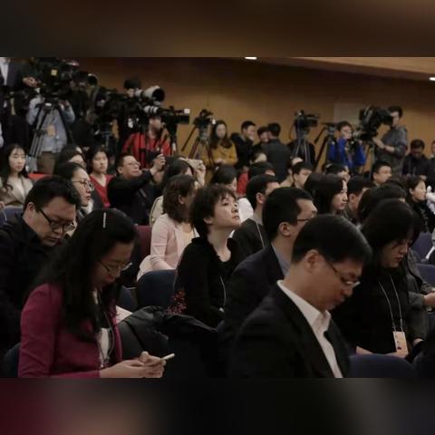 (论述法与正义的关系)探讨法与正义的关系：如何实现法律的公正和社会的公平