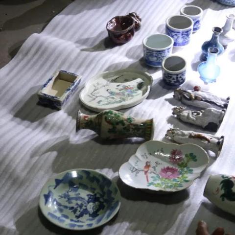 探寻奇趣博物馆、神秘鬼市、老人攻略：夜探秘境，揭开隐藏的神秘面纱