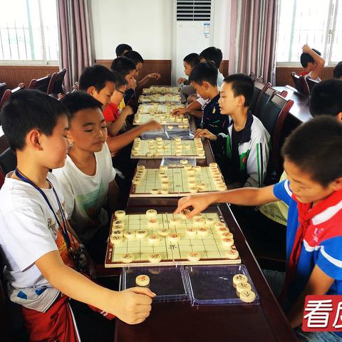 探索棋盘上千变万化的策略：揭示围棋之中隐藏的生活哲学与情感智慧