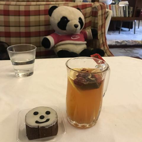 (熊猫咖啡厅动画)探访熊猫咖啡屋手游：沉浸式体验，与可爱熊猫共度美好时光